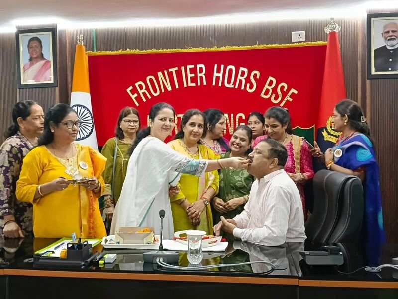 सिलीगुड़ी में BSF जवानों के साथ रक्षाबंधन