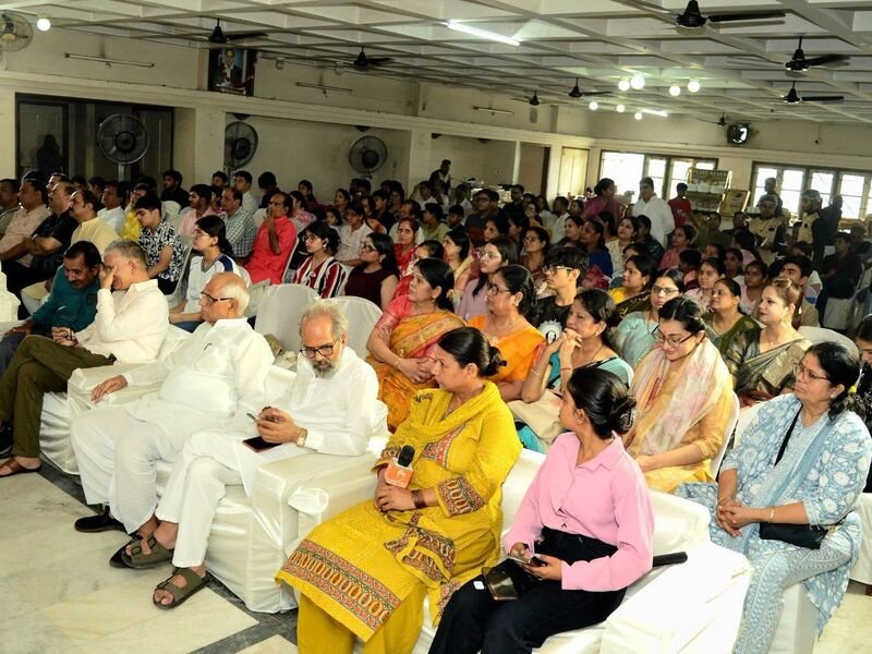 छात्रवृत्ति वितरण — सिलीगुड़ी — चित्र 3